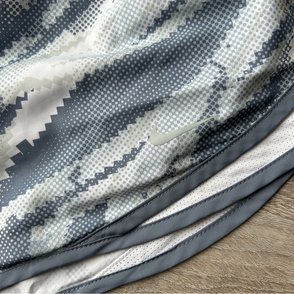 Nike Dri Fit Training Sport  Shorts - Picture 4 of 9